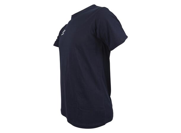 UMBRO Basic Tee Marine S Rundhalset t-skjorte i bomull 