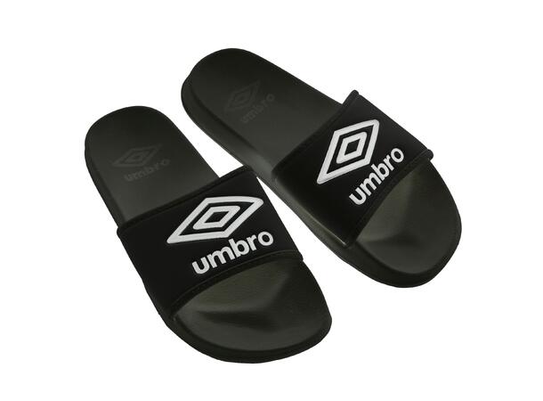 UMBRO Core Slippers Sort 44 Funksjonelle og komfortable slippers 