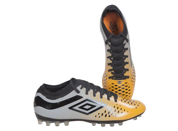 UMBRO Velocita IV Premier AG Grå 41 Fotballsko til gress og kunstgress 