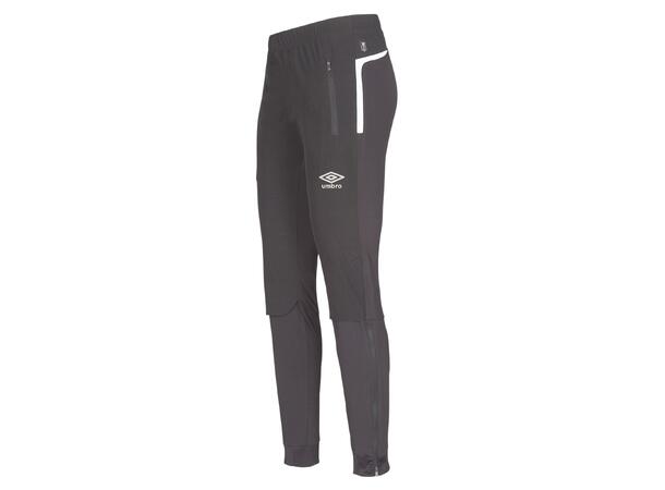 UMBRO UX Elite Hybrid Pant Sort XXL Treningsbukse, vannavvisende forside lår 