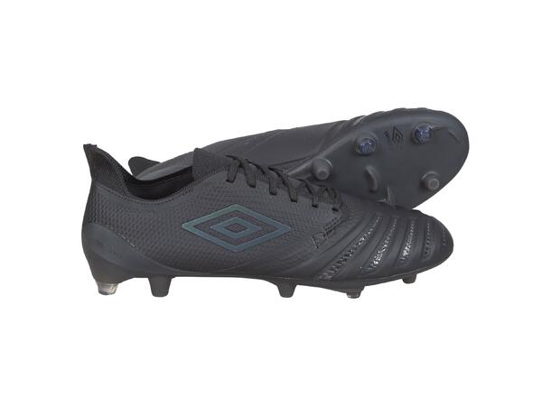 UMBRO UX Accuro III Pro FG Sort 45 Ekstrem lett fotballsko 
