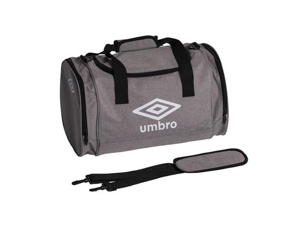 UMBRO Core Bag Gråmelert 30L Liten og praktisk spillerbag